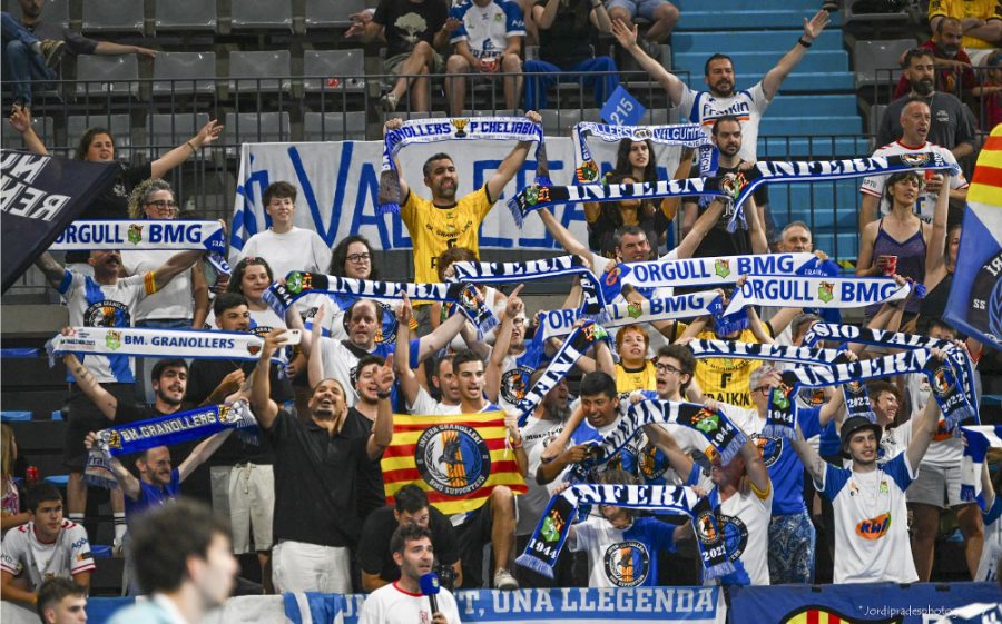 L'infern granollerí va celebrar el tercer lloc i va acomiadar el seu capità