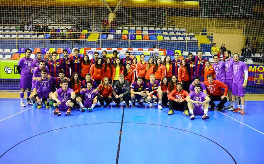 Foto de família dels dos equips