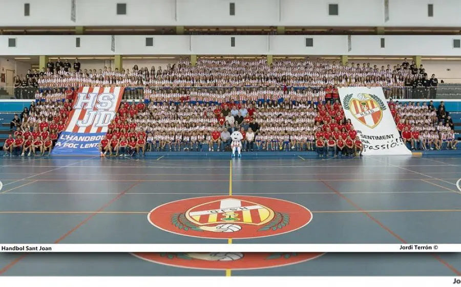 Espectacular presentació dels equips del CHSJD