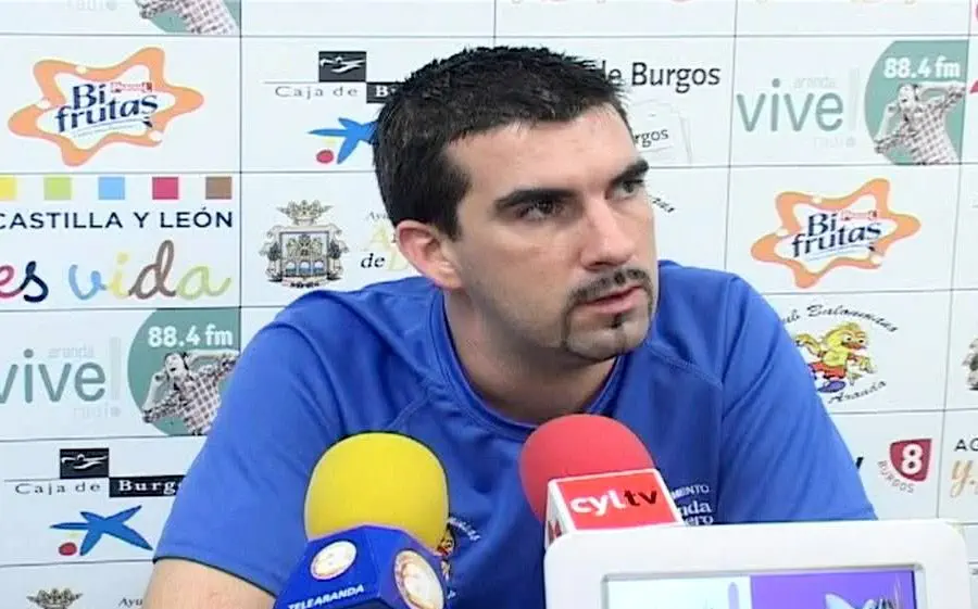 Magí Serra en la seva etapa al Villa de Aranda