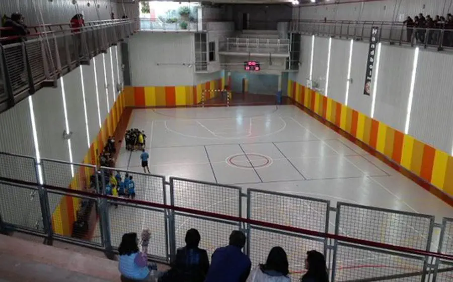 El pavelló del col·legi Vedruna rep una de les semifinals