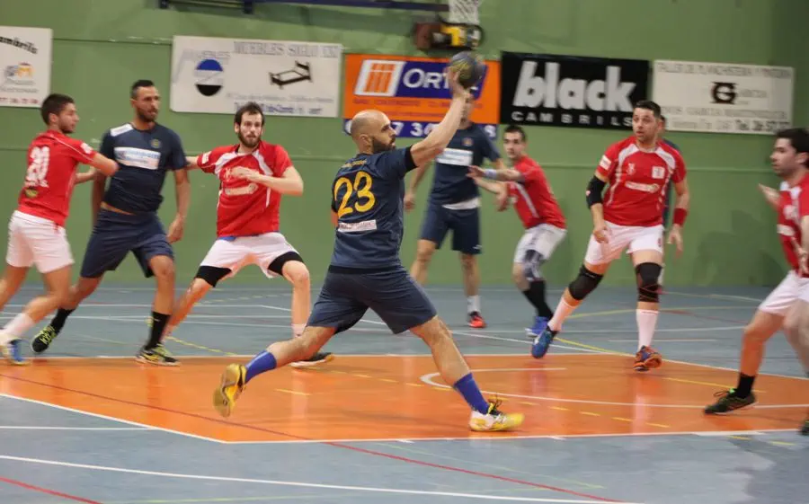 El pavelló de Cambrils viurà el debut a 1a Catalana