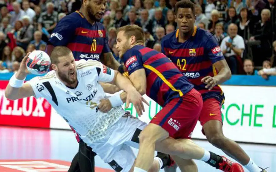 Una imatge del partit del mes de maig