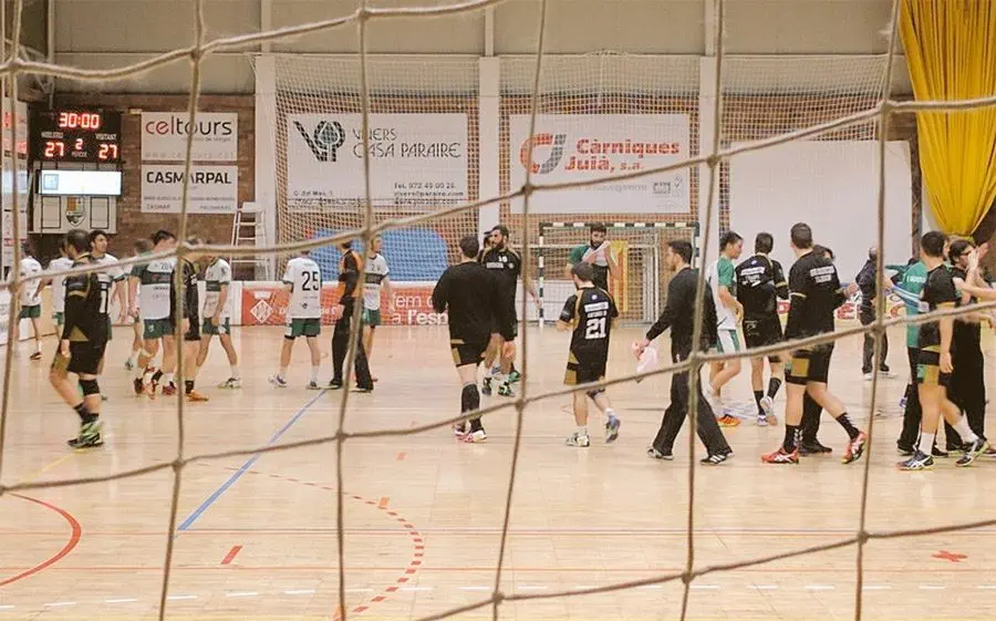 El partit 101 a Plata va acabar en taules