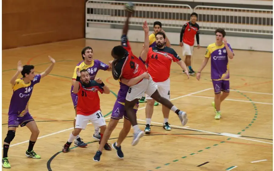 Els montcadencs reben el líder al Miquel Poblet