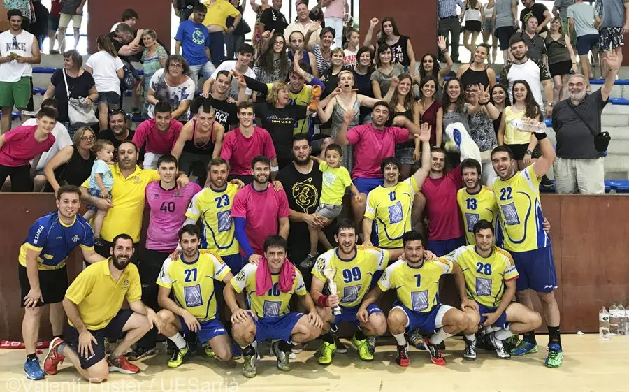 Els jugadors amb la seva afició