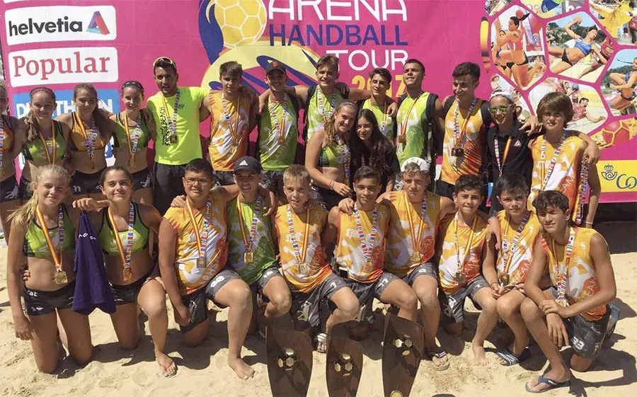 Gran èxit dels equips de base de l'ARHS a l'Estatal de platja