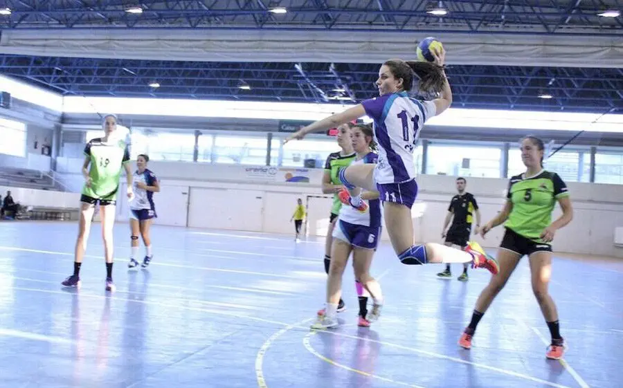 Bon partit al pavelló de Vilanova del Camí