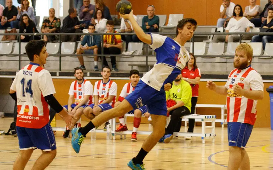 Imatge del partit jugat a Can Balsach entre Sabadell B i Sant Joan Despí D