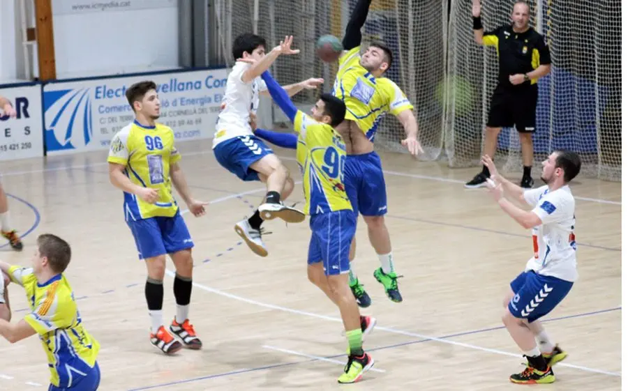 El Sanes B intentarà superar el Sarrià B (foto del partit de la 1a volta)