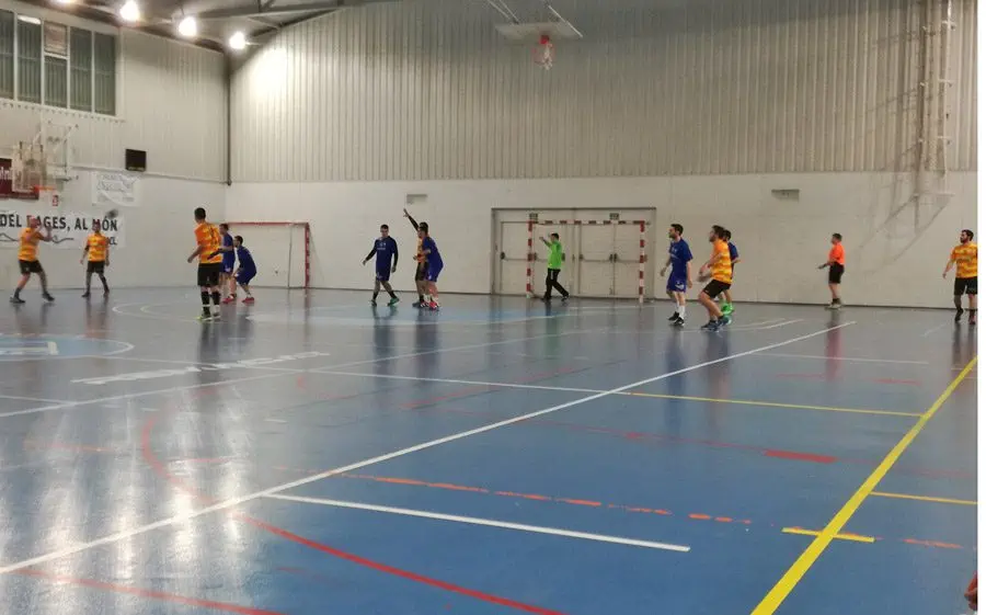 El pavelló de Súria rep un duel al cim