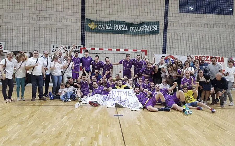 El Sant Martí Adrianenc celebrant l'ascens a Plata