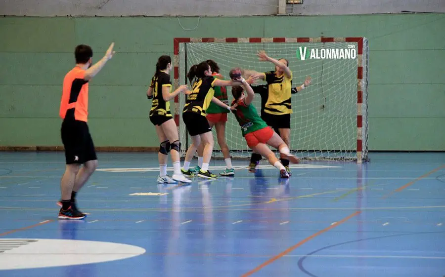 Sant Quirze i JH Mataró fa dos anys que deparen derbis vibrants