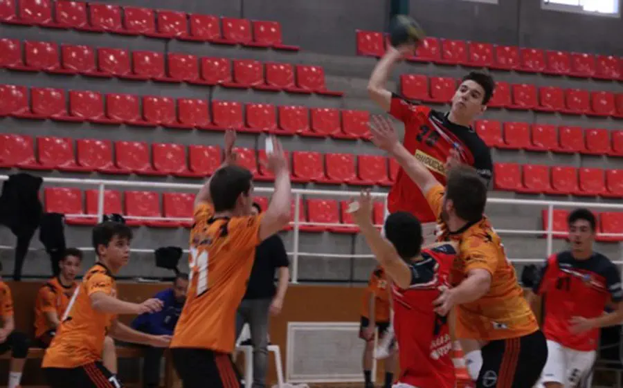 Bon partit al Miquel Poblet de Montcada (imatge del partit contra Sant Andreu)