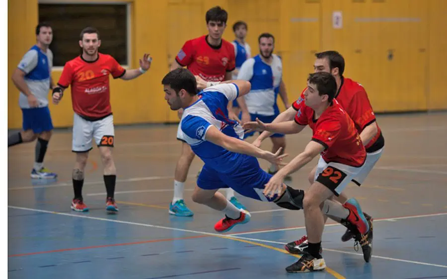 Imatge de l'últim derbi entre Terrassa i Sabadell a Can Jofresa de fa tres temporades