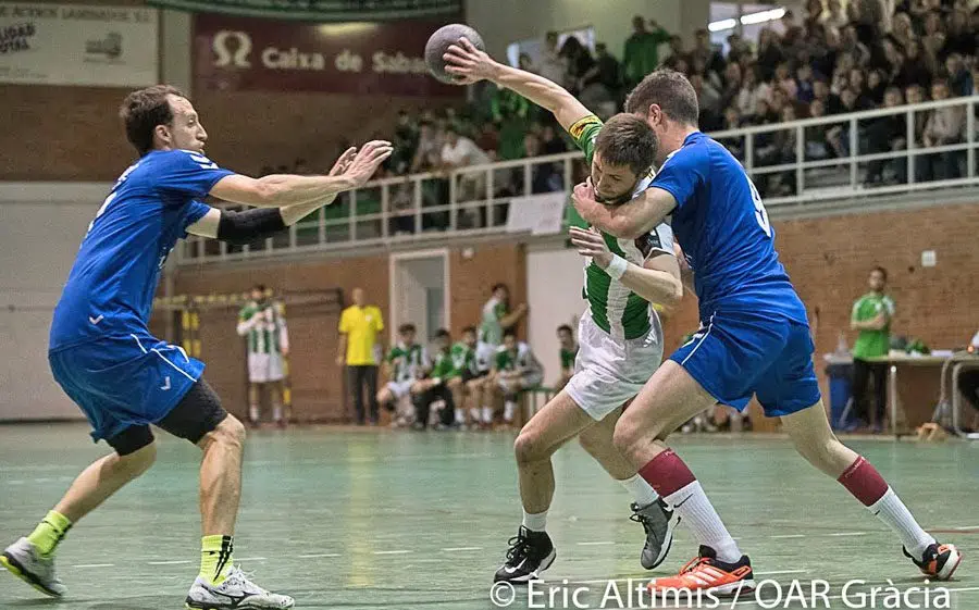 El partit es va jugar amb un gran ambient a les grades