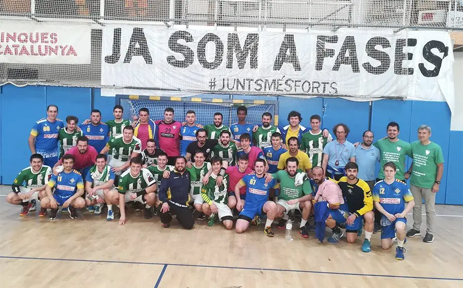 El dos campions de grup, que la temporada vinent jugaran a 1a, després del partit de tornada que va donar el títol als blanc i verds
