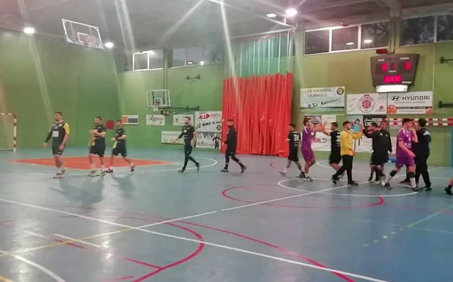 Salutacions abans del partit