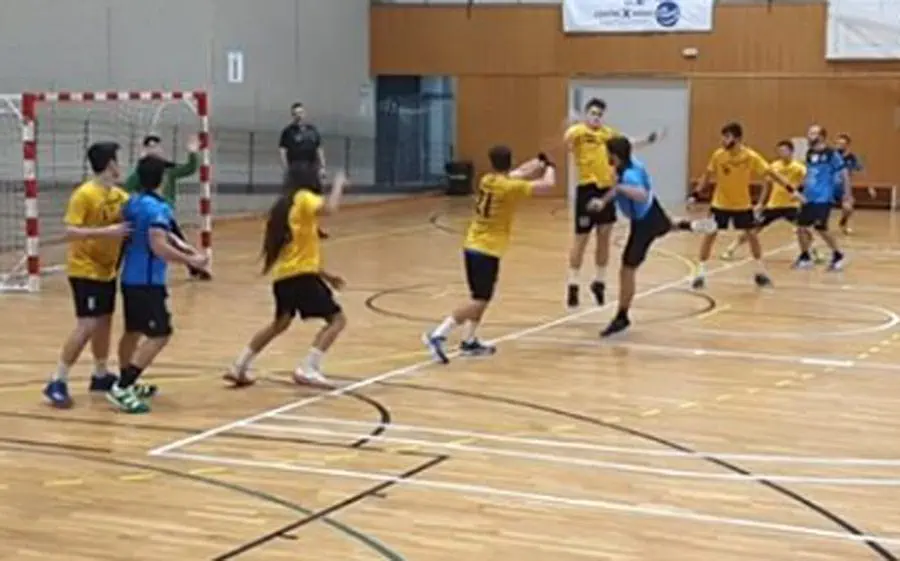 Un dels partits més interessants és a Can Vinader, entre Castelldefels i Pia Granollers (imatge del partit de fa dues temporades)