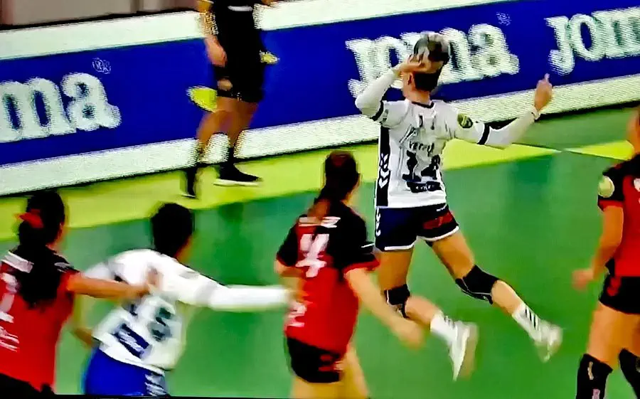 Ona Vegué (sensacional amb 12 gols), va empatar a poc del final amb un gol amb l'esquerra