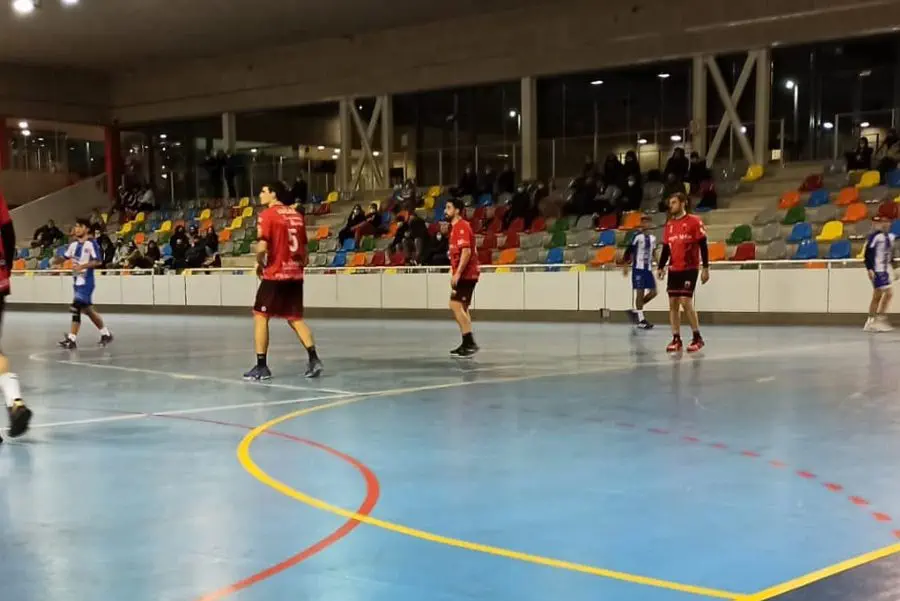 El pavelló Andrey Xepkin acull el partit de la jornada entre els dos primers del grup A