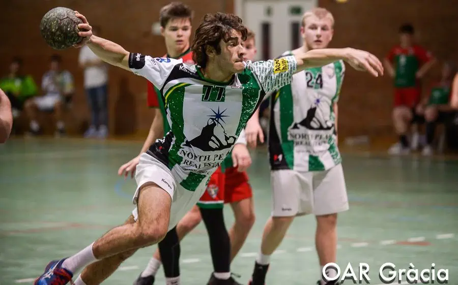 Imatge del partit entre OAR C i Sant Quirze C de la 1a fase. Els dos equips protagonitzen dos dels partits més interessants