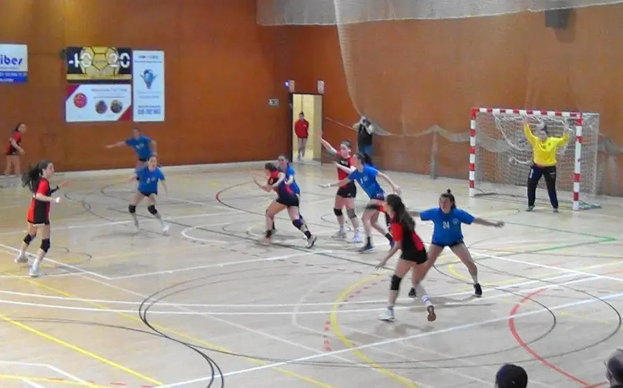 Imatge del partit entre Ribes i Associació Lleidatana