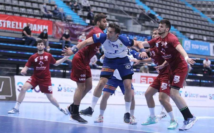 Antonio Garcia en el partit de la temporada passada contra Valladolid a l'Olímpic