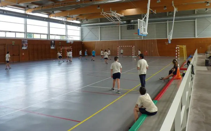El pavelló de Maristes de Rubí rep l'últim partit de la temporada a 2a Catalana