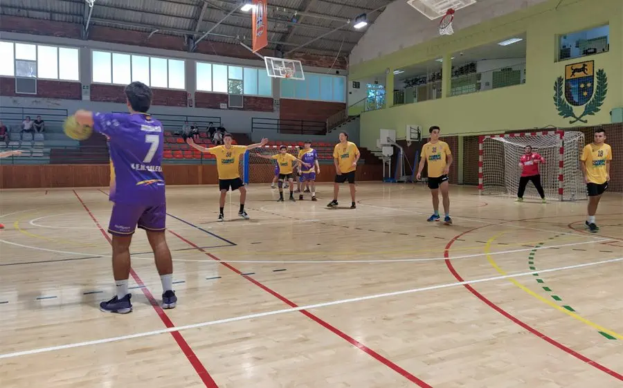 A Calella es va disputar un interessant derbi maresmenc