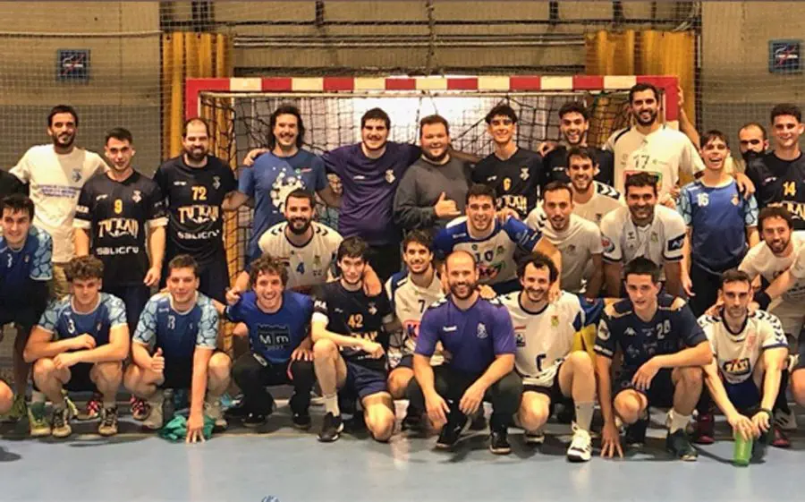 Blanc-i-Blaus i Sant Esteve de Palautordera, dos dels nous, en un partit de pretemporada