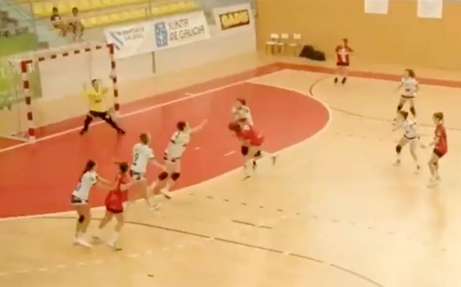 El gol de Sandra Santiago que va tombar el partit