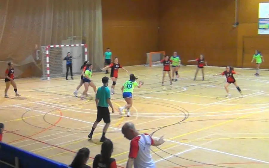 L'Handbol Ribes va superar el colíder i es queda líder solitari