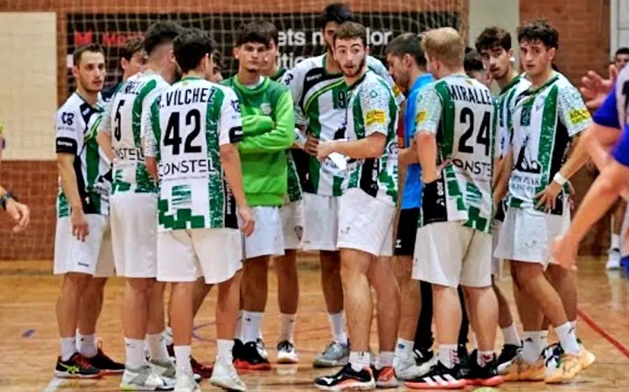 L'OAR Gràcia C va donar la sorpresa superant un dels imbatuts que hi havia