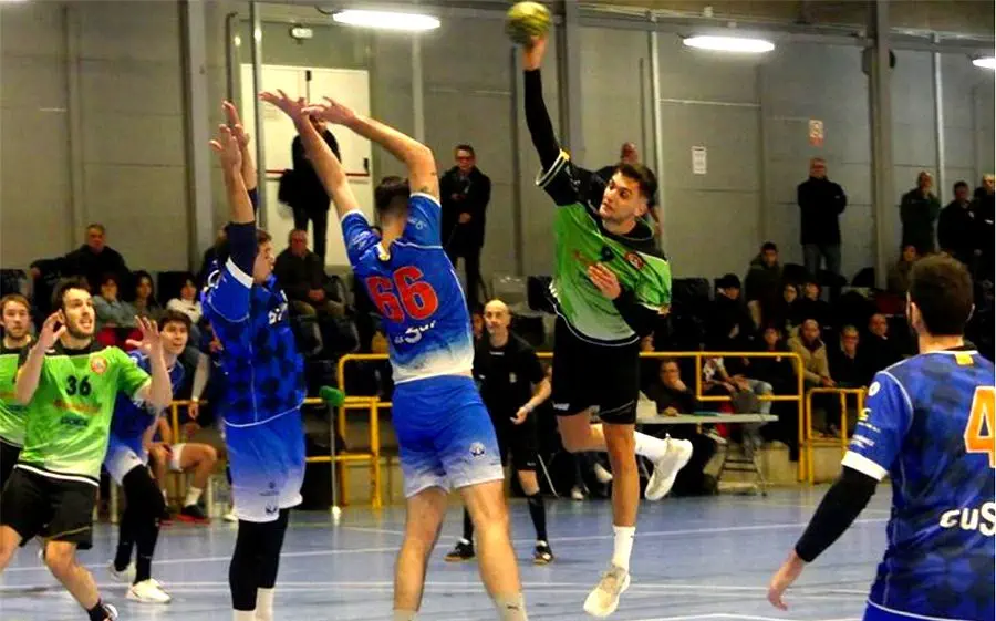 El poliesportiu de Sant Llorenç a Terrassa rep un dels partits més interessants de la jornada