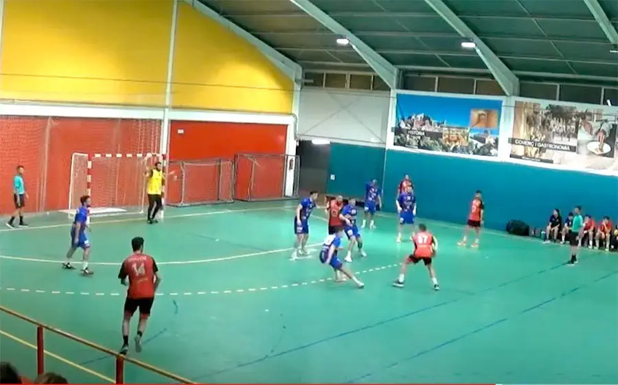 Imatge del derbi Gavà - Coope de la temporada passada