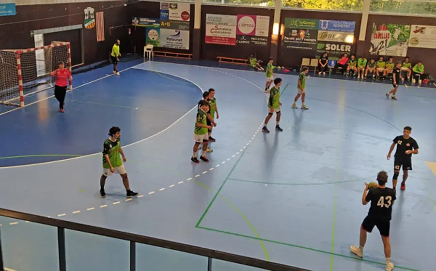 El pavelló Josep Llavina rep el duel més interessant entre els dos primers del grup B