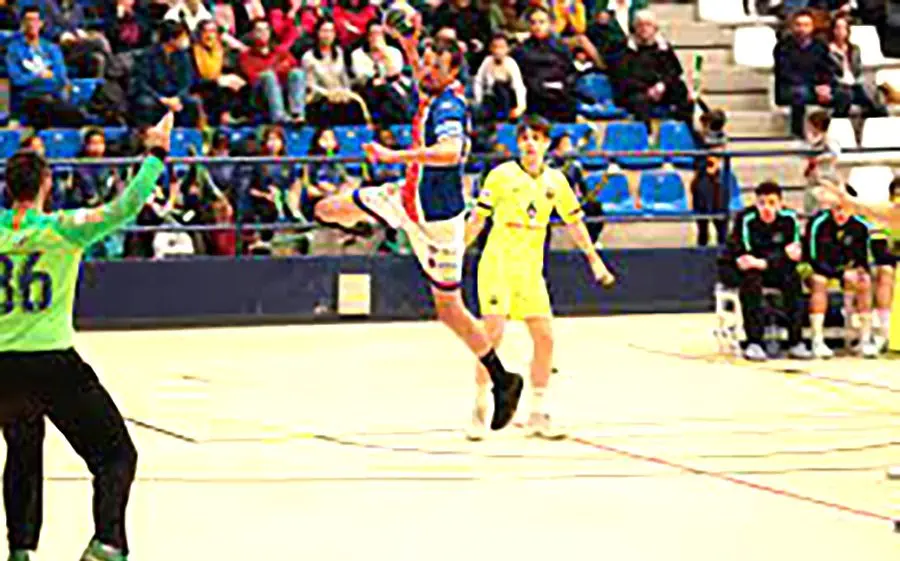 Imatge del partit jugat entre Agustinos i Barça B la temporada 2018-19