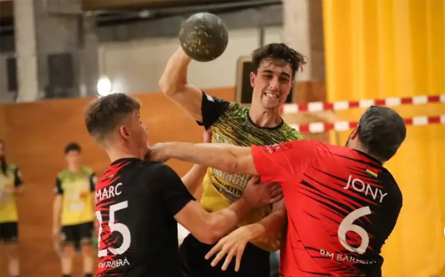 El Fornells va superar el Barberà i continua líder del grup A