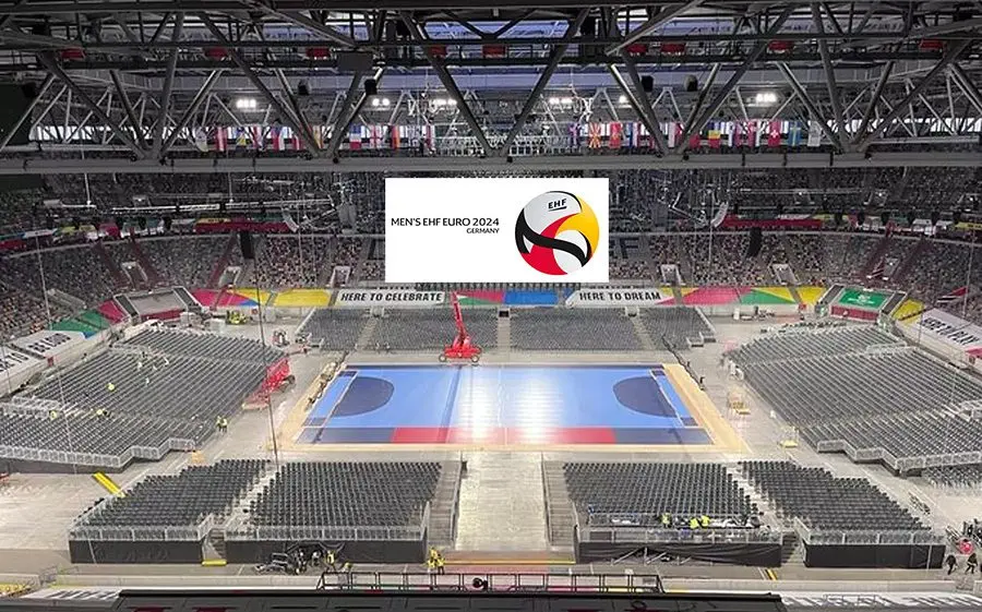 El Merkur Spiel- Arena de Dusseldorf acull la jornada inaugural, amb rècord d'espectadors
