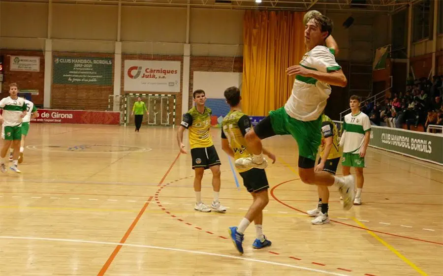 Imatge d'un partit del Bordils B a casa de la temporada passada
