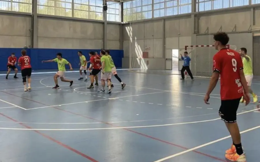 El pavelló de Sant Pere de Ribes (pista2) viurà un partit entre rivals directes en lluita per evitar el descens