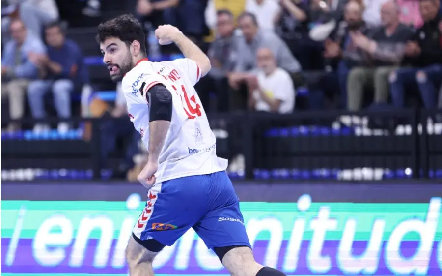 Sergi Franco celebrant un dels seus gols