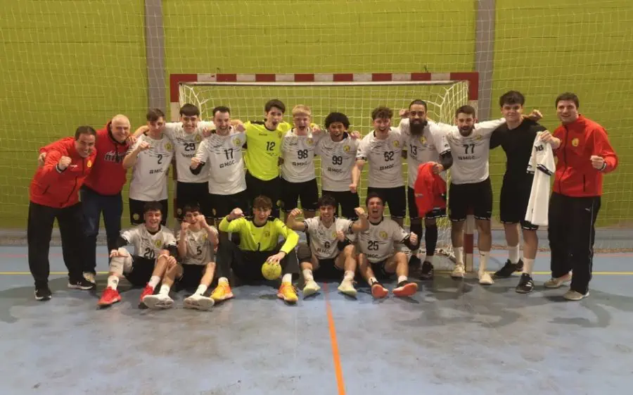 L'Handbol Ribes agafa avantatge en la lluita pel títol de 1a