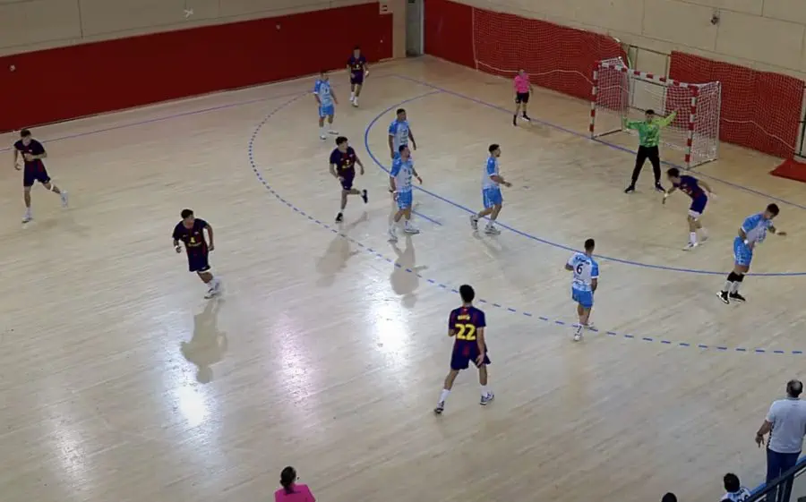 Jan Blas marcant un gol espectacular per l'esquena des de l'extrem