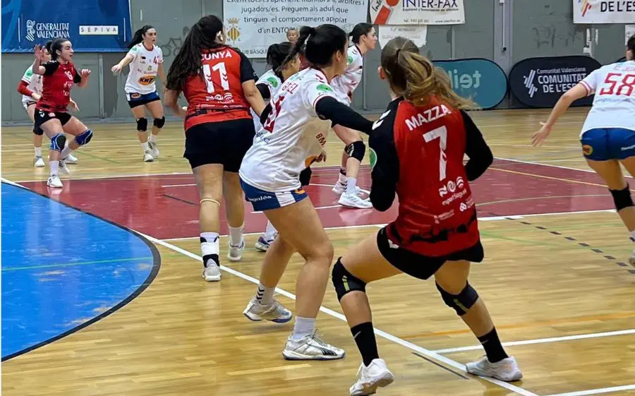 Imatge del partit de la temporada passada a Sagunt